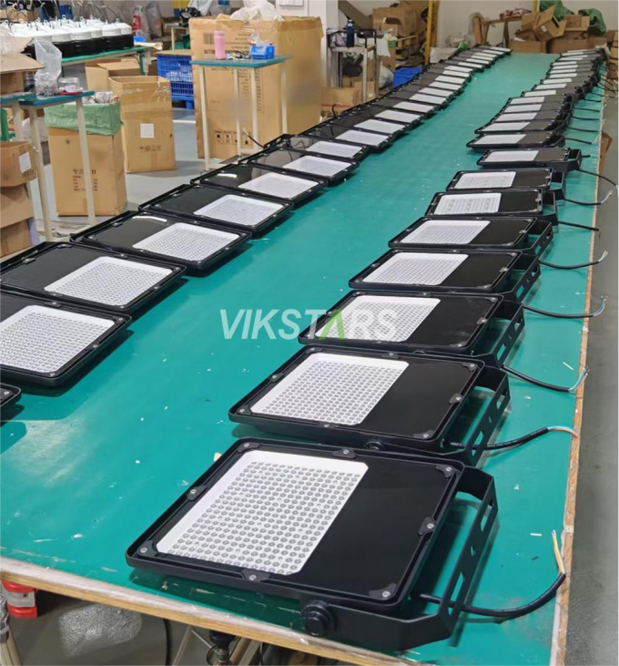 Las luces de inundación LED de mejor calidad 50w 100w 150w 200w 250w 300w Para el túnel del campo de fútbol 14