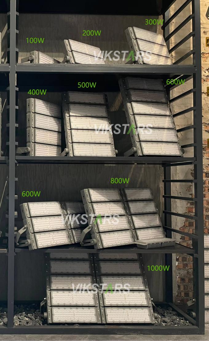 Buen precio 100W Modulo luces de inundación IP65 impermeable alto reflectores de iluminación de mástil de estadio 10