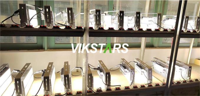 Buen precio 100W Modulo luces de inundación IP65 impermeable alto reflectores de iluminación de mástil de estadio 24