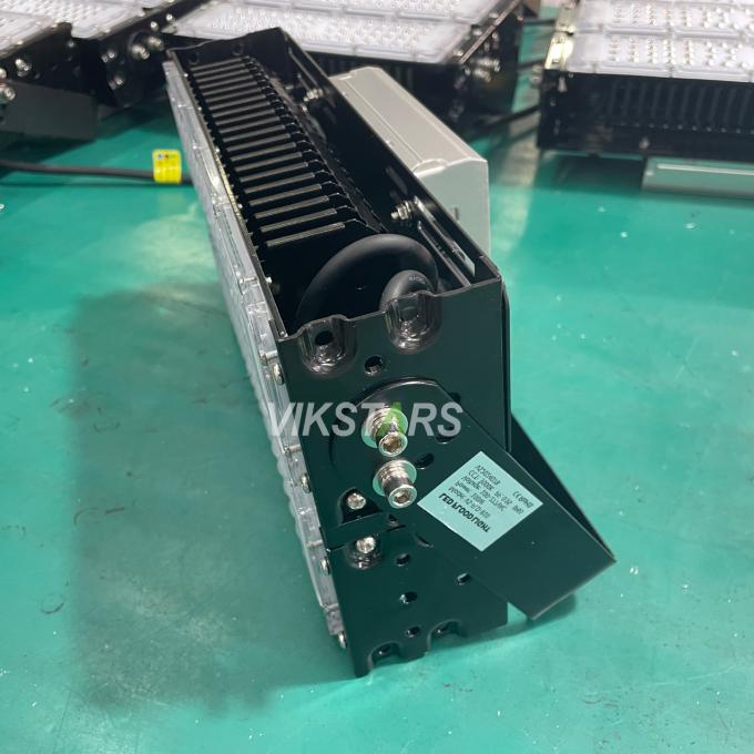50W 100W 150W 200W 250W 300W Aluminio Fin LED Luces de inundación IP65 Larga vida útil Buena calidad LED Luces de alto mástil 2