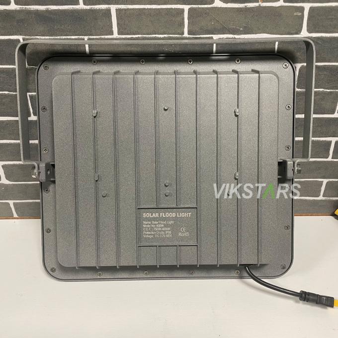 600w 800w Luces de inundación solares Iluminación de estadios Iluminación al aire libre Reflectores solares de alta potencia 5